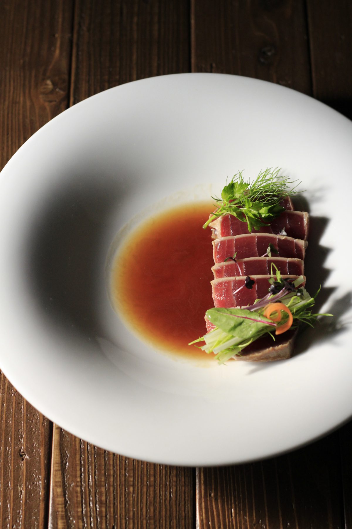 マグロのお刺身の盛り付け