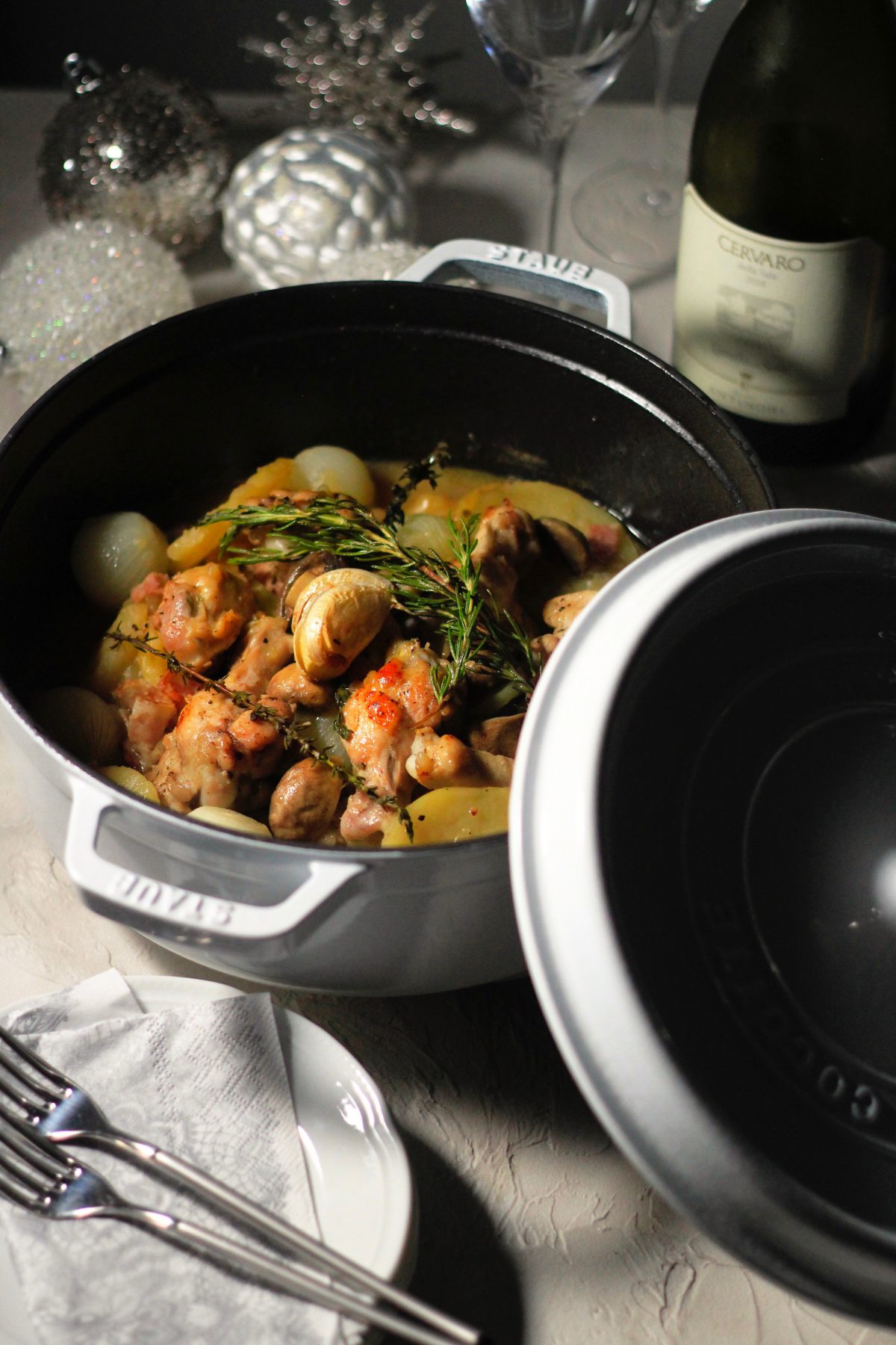 ストウブでチキンのココットホワイトクリスマス①