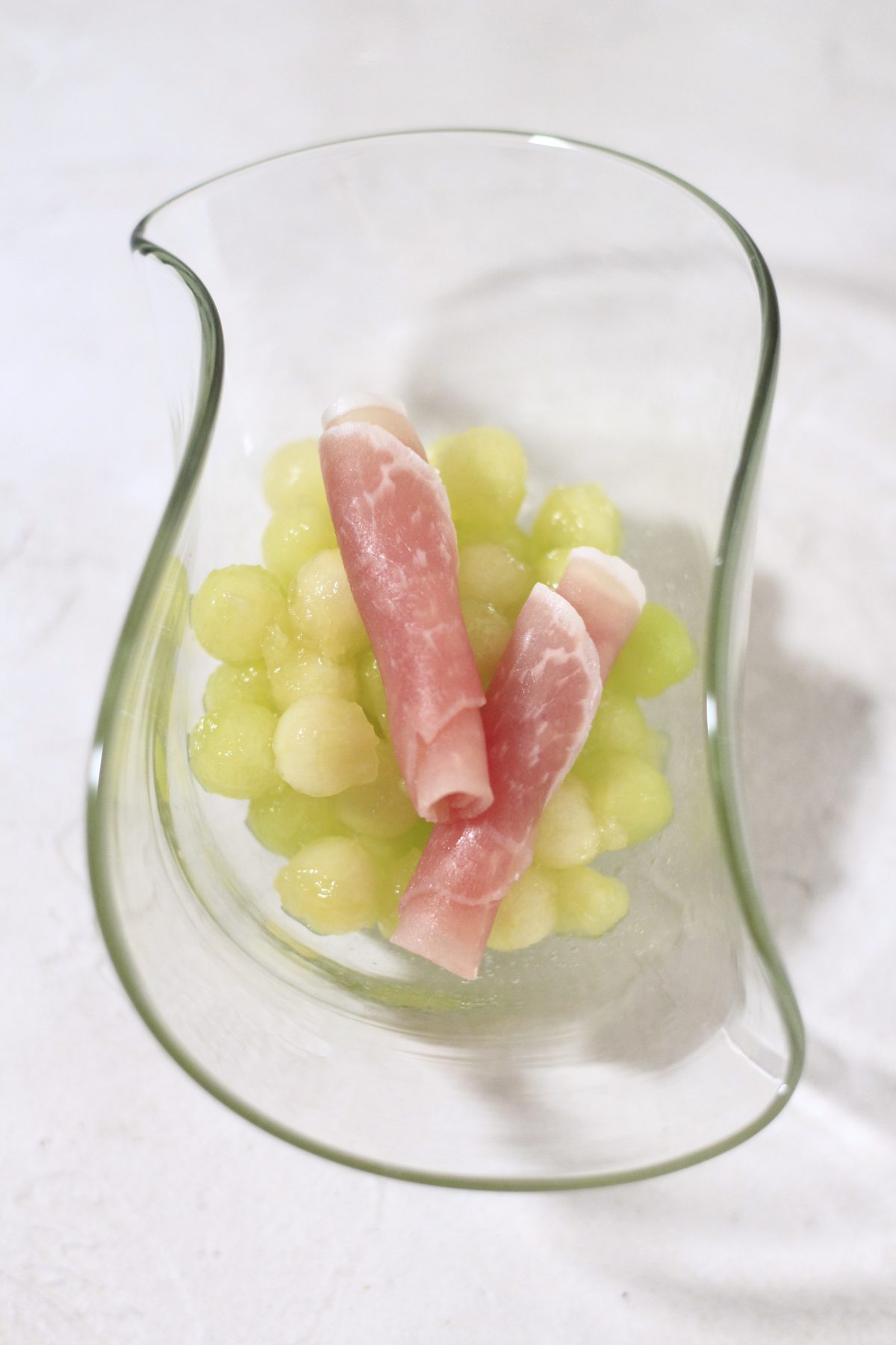 生ハムメロンボール①