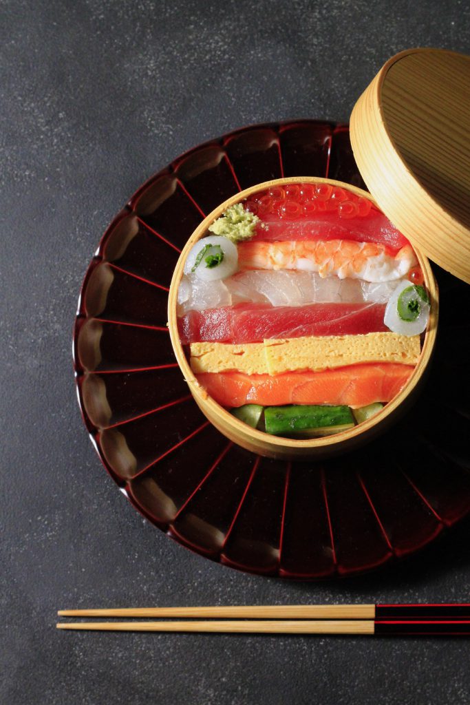 手巻き寿司用刺身で粋な海鮮わっぱ